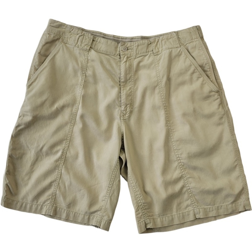 ✅ Tommy Bahama Men’s Khaki cargo like shorts Cotton Tencel blend size 36